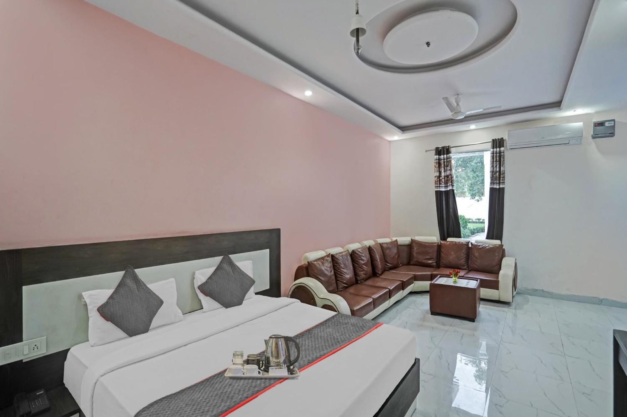 Collection O Rajvanshi Paradise Ґурґаон Екстер'єр фото