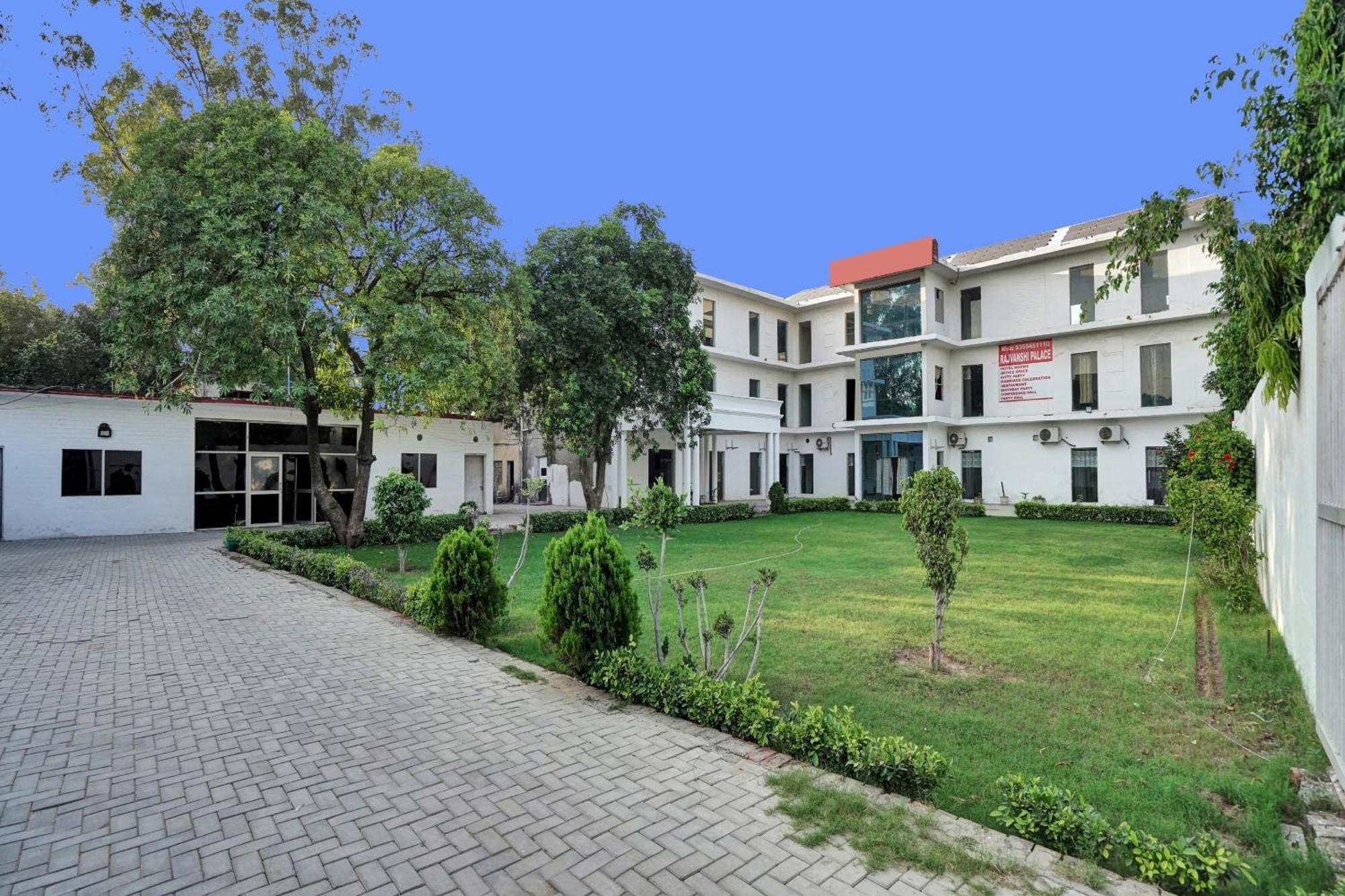 Collection O Rajvanshi Paradise Ґурґаон Екстер'єр фото